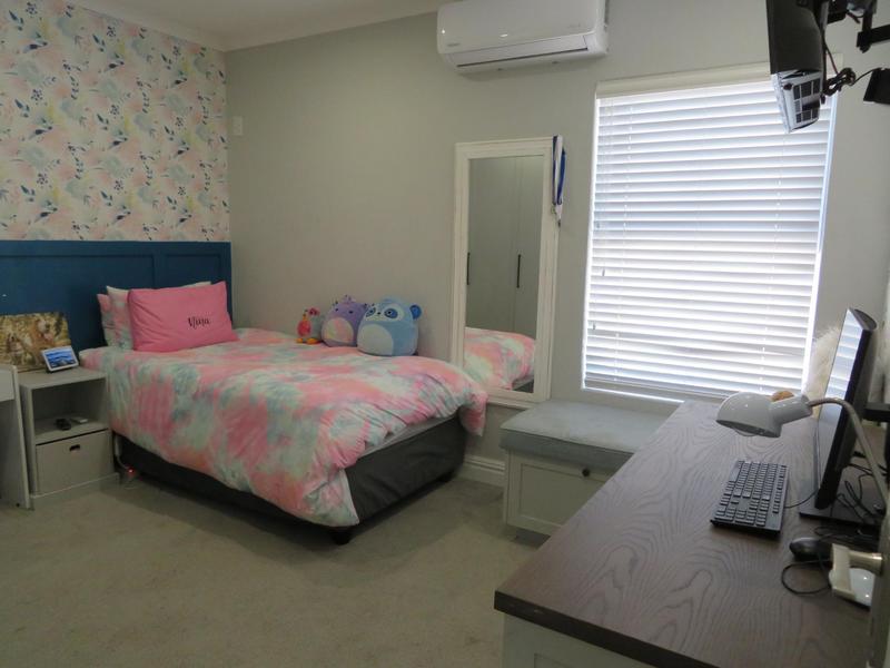 4 Bedroom Property for Sale in Zevendal Western Cape